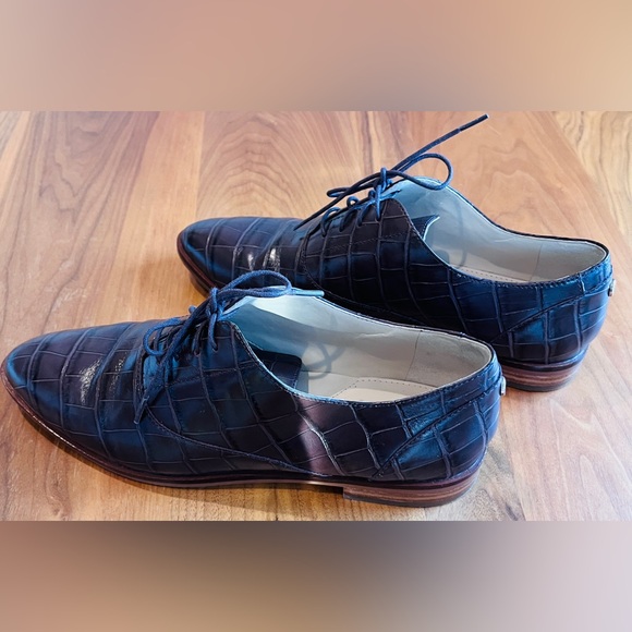 Cole Haan Croc-Embossed Leather Oxfords | Luxe Burgundy Power Shoe - Picture 7 of 9